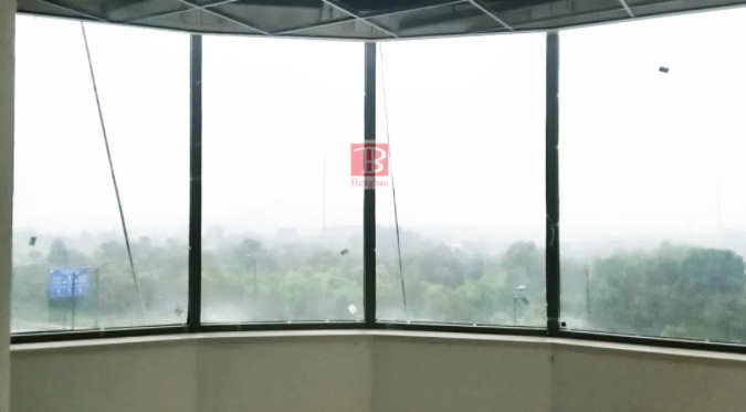 使用隔斷防火玻璃時(shí)要注意什么？